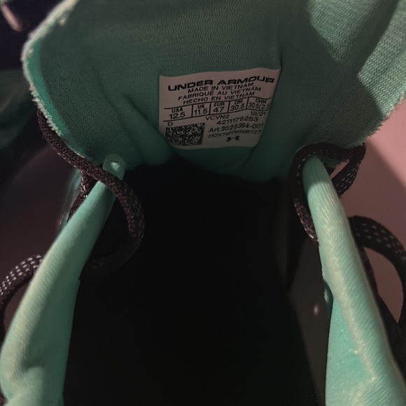 Under Armour blur smoke slime green football cleats men size 12.5 . - Picture 10 of 11